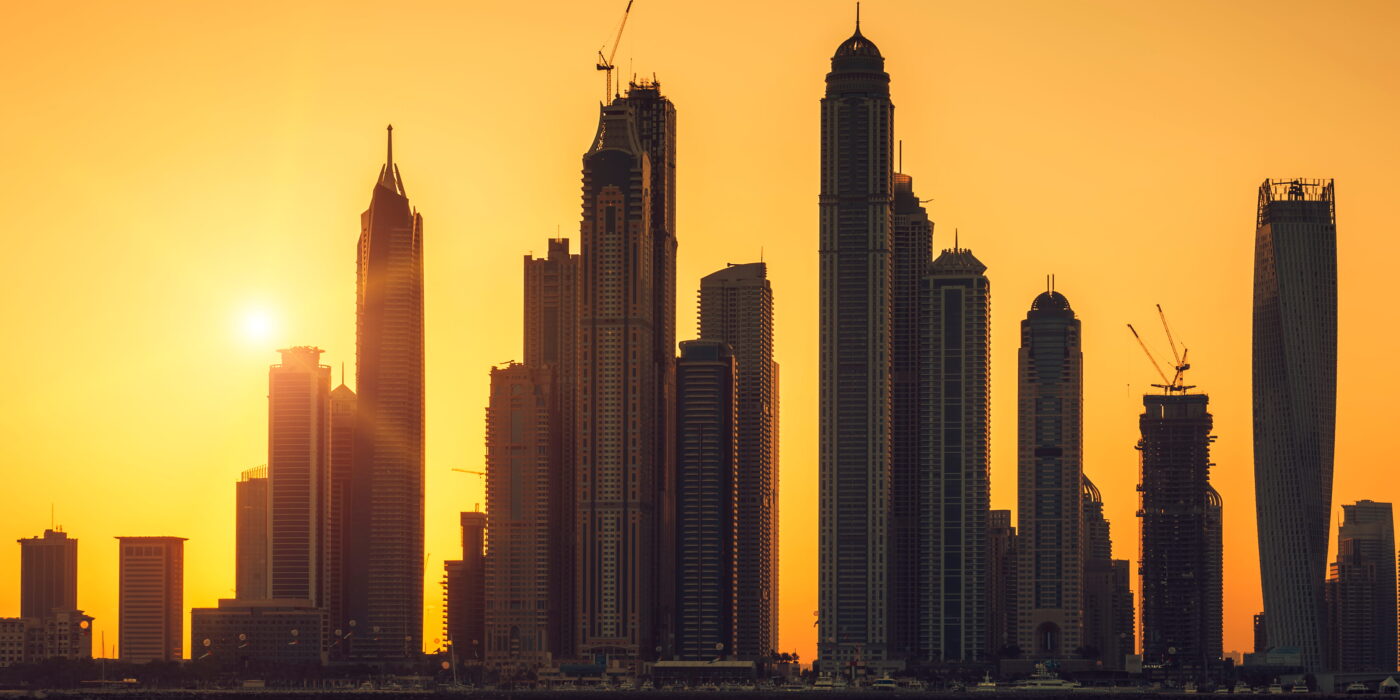 Immobilien in Dubai investieren Skyline Hochhäuser Investment