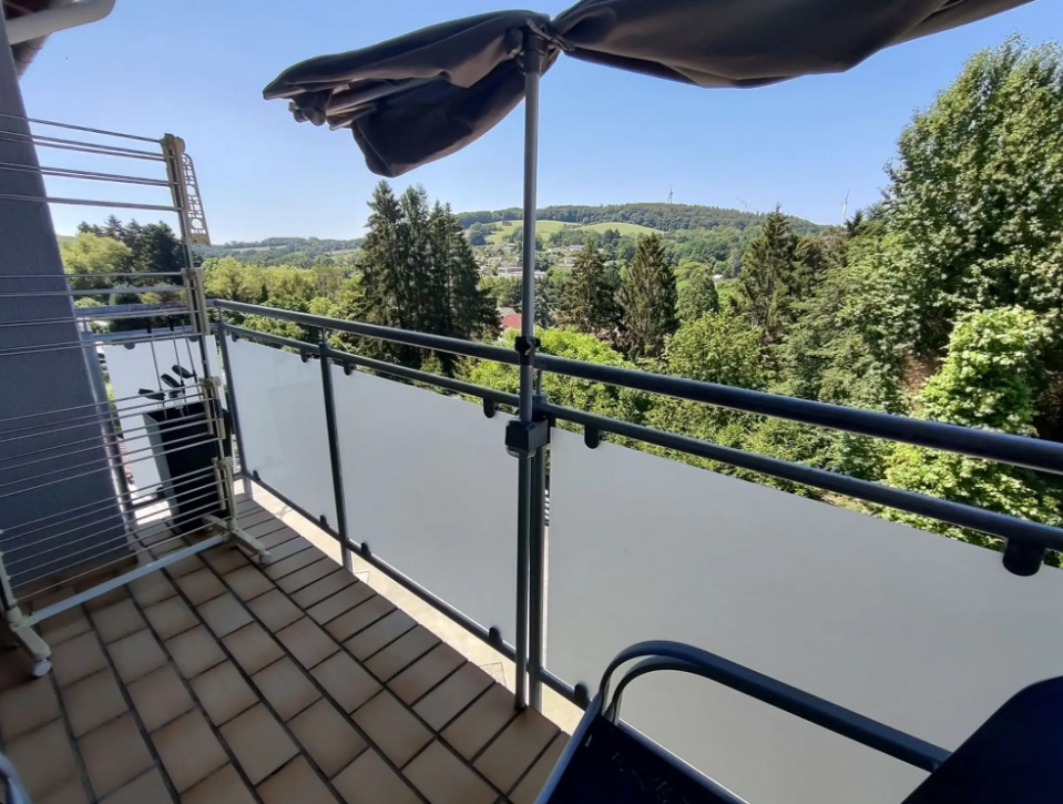 Eigentumswohnung mit Balkon & Stellplatz – Ansicht 3