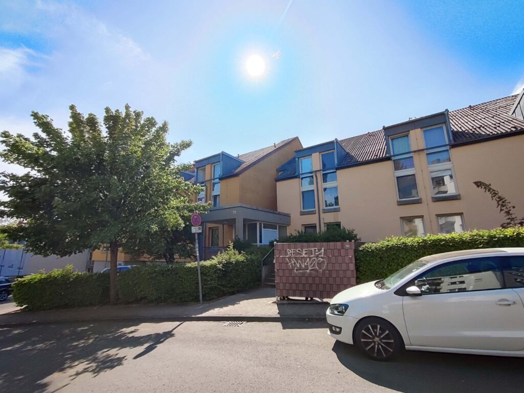 1 Zimmer-Apartment mit Stellplatz